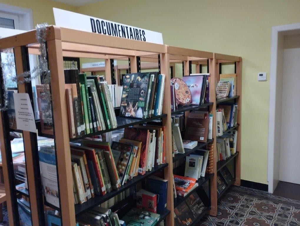 Bibliotheque accueil rdc 4